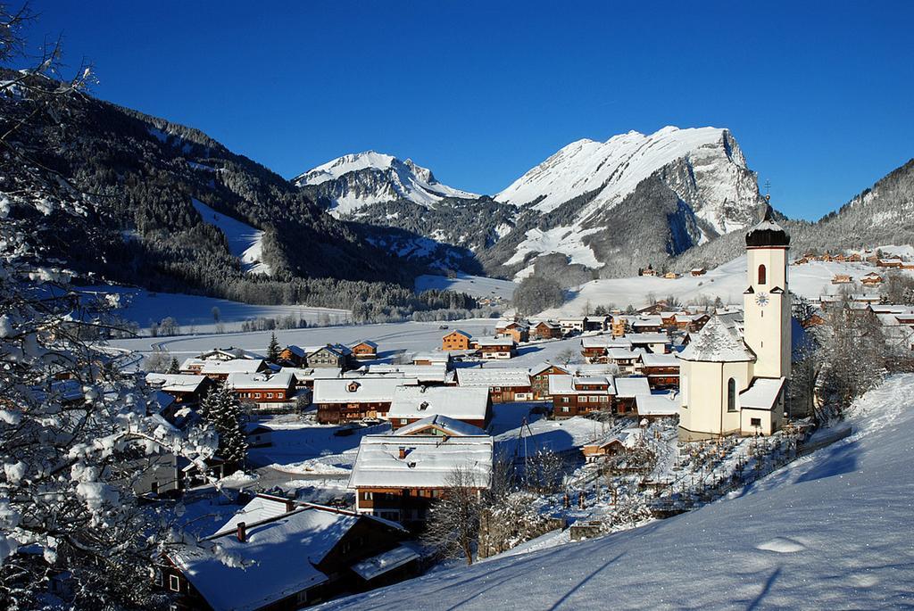 Caroline'S Appartement Au (Vorarlberg) Екстериор снимка